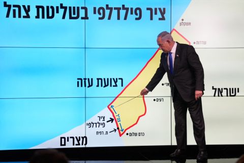Netanyahu displays only Gaza, Israel map without West Bank 