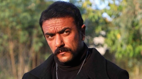 أحمد العوضي يهاجم مؤيدي المساكنة.. وهل وقع بالحب مجددًا؟