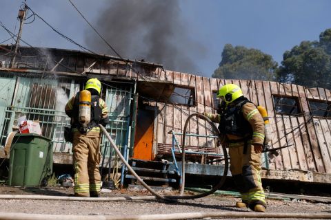 موجة غارات مكثفة على لبنان.. عكا وحيفا تتعرض للقصف من حزب الله