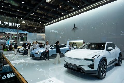 Chinese commerce minister to visit EU in last push against EV tariffs