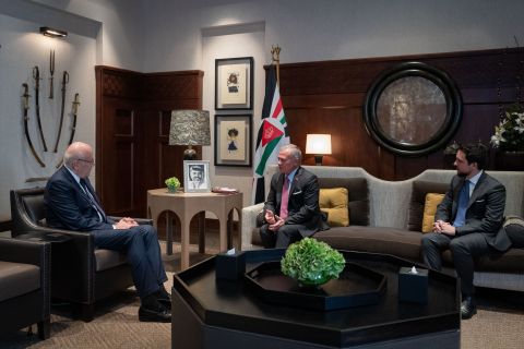 الملك عبدالله الثاني يؤكد وقوف الأردن المطلق مع لبنان