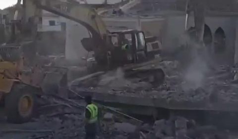 إيران تحظر أجهزة النداء واللاسلكي على طيرانها بعد التفجيرات