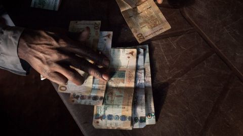 سعر الدولار اليوم في السودان الأربعاء 16 أكتوبر 2024.. زيادة متباينة