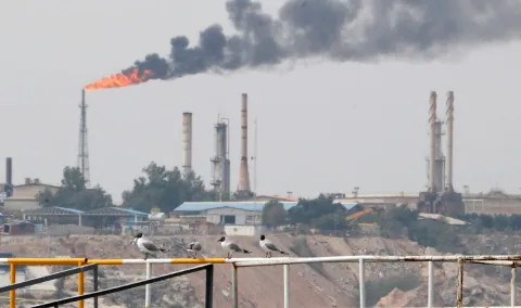 Tensions escalate as Iranian oil minister visits Khark Island amid Israeli threats