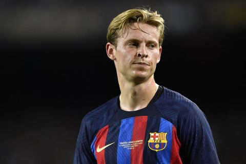 مانشستر يونايتد يضغط بقوة لضم دي يونغ من برشلونة في يناير