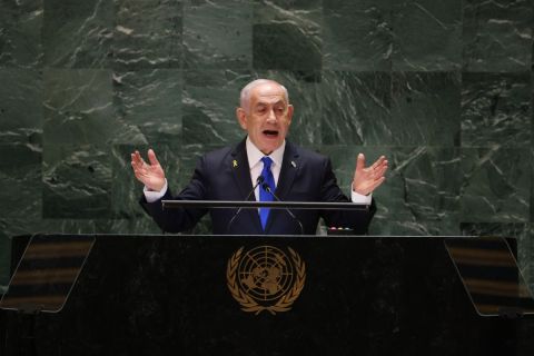 Tensions escalate as Iranian oil minister visits Khark Island amid Israeli threats