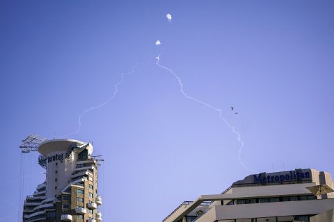 Israeli raids target Beirut and Hezbollah strikes Tel Aviv