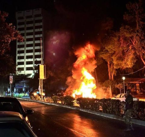 بالفيديو: 3 شهداء و9 جرحى في غارات إسرائيلية على دمشق