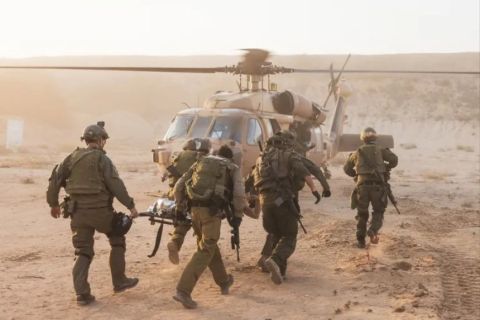 العدوان الإسرائيلي على لبنان يجبر نادين الراسي على مغادرة منزلها