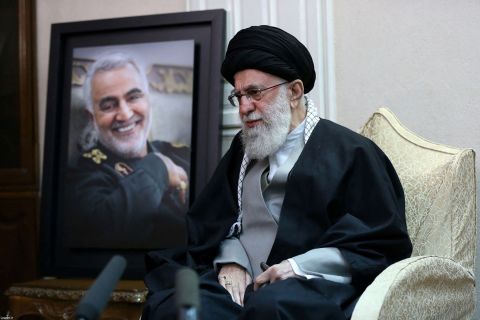 خامنئي يغرد ب