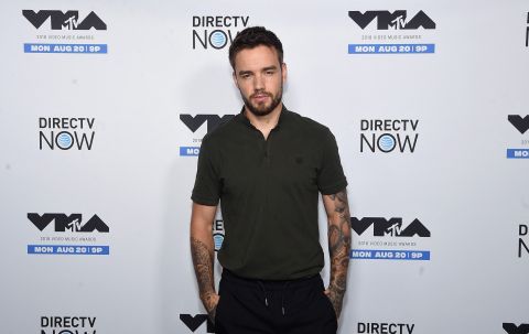 New video shows Liam Payne allegedly receiving drugs before death