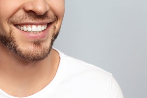 Home recipes to whiten teeth before Christmas