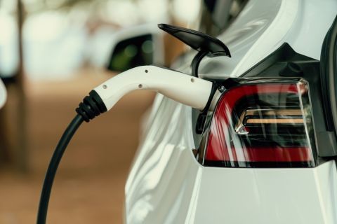 China breaks electric vehicle sales record in October