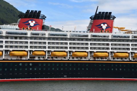 Disney cruise ship saves 4 boaters in distress in Atlantic
