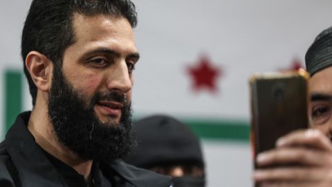 التلفزيون الرسمي السوري يبث بيانا للجولاني.. ماذا قال فيه؟