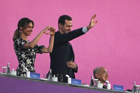 Truth behind picture of Bashar Assad and wife in Moscow