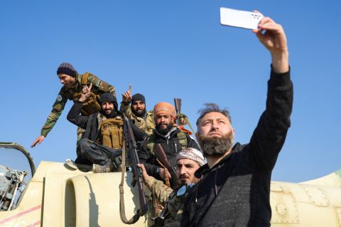 Syria denies the entry of opposition fighters into Hama