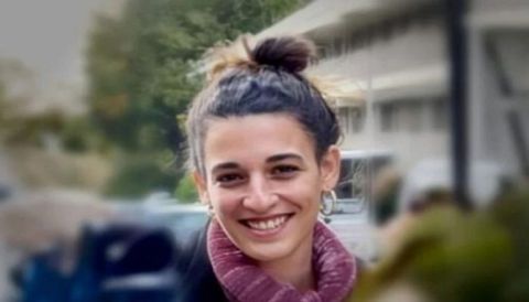 من هي 
