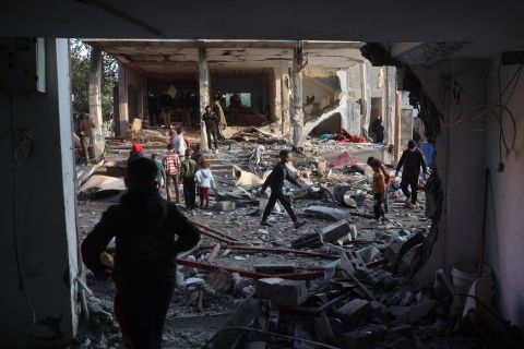 Booby-trapped house explodes on Israeli forces in Jabalia, causing heavy casualties 