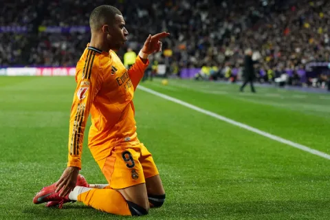 Mbappe Shines with First Real Madrid Hat-Trick: