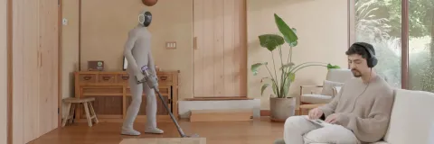 China unveils the world's first front-flipping robot