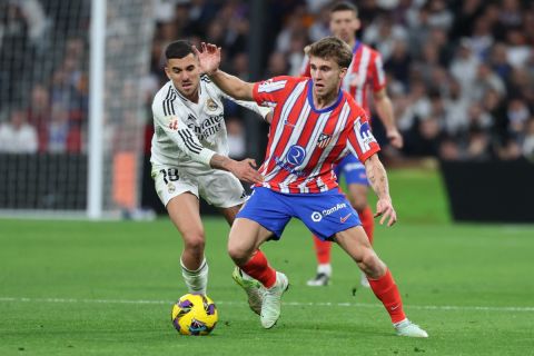سيبايوس يتألق أمام أتلتيكو مدريد ويثبت جدارته في تشكيلة ريال مدريد