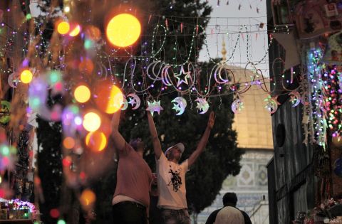 الأردن..الحكومة تحدد ساعات الدوام خلال شهر رمضان الكريم