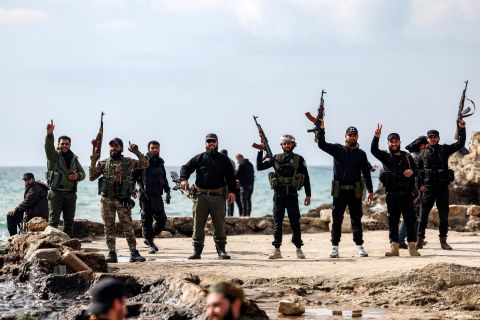 Civilian death toll in Syria clashes hits 973