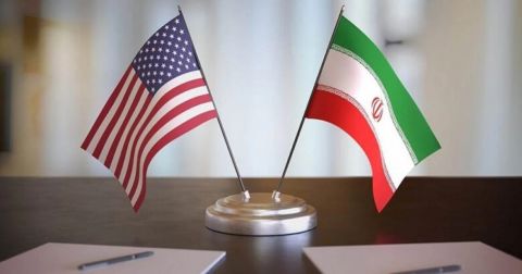 انقسام بإدارة ترامب.. فريق يرى ضرب طهران وآخر متحمس للتفاوض