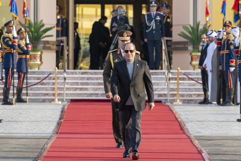 El-Sisi arrives in Qatar with Gaza ceasefire topping agenda