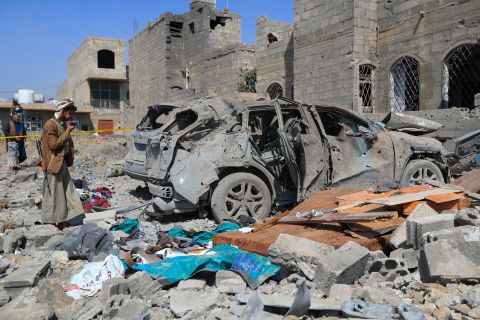 US airstrikes kill and wound civilians in Yemen’s Hodeida as campaign intensifies
