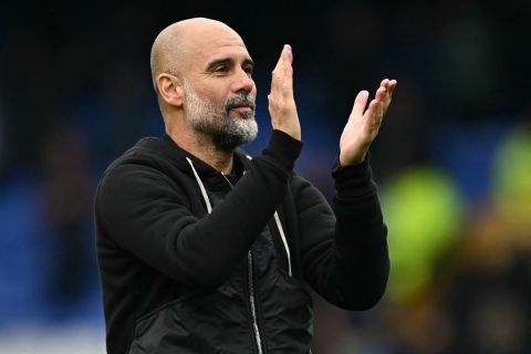 اعتذار غوارديولا لدوكو..كواليس انتصار مانشستر سيتي على أستون فيلا