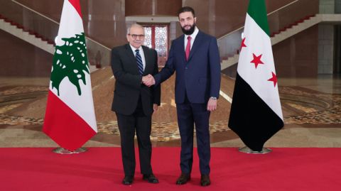 رفع العقوبات والتطورات الإقليمية.. اتصال هاتفي بين ترامب والشرع