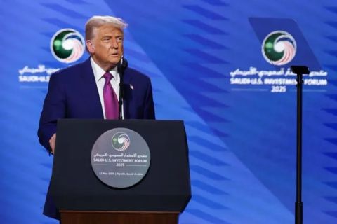 ترحيب عربي بقرار ترامب رفع العقوبات عن سوريا