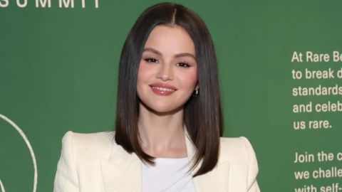 سيلينا غوميز تدعم هايلي بيبر.. وجاستن يعترف بأخطائه 