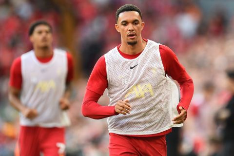 طلب خاص من ريال مدريد إلى ليفربول بشأن أرنولد