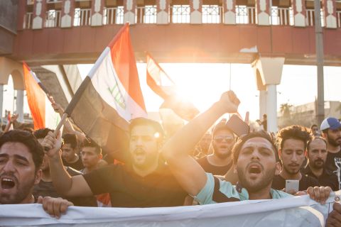 العراق: المتقاعدون يتظاهرون في بغداد وصرخات تُطالب بحقوقهم