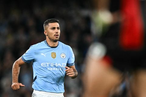 رودري يمنح جماهير مانشستر سيتي دفعة معنوية: أشعر أنني قوي جداً