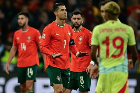 رونالدو يوجه رسالة حاسمة بشأن موهبة برشلونة لامين يامال