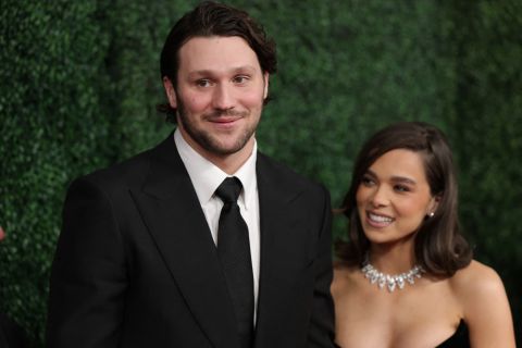 Josh Allen married Hailee Steinfeld in secret Southern California ceremony