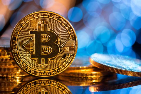 أسعار العملات المشفرة مقابل الدولار 
