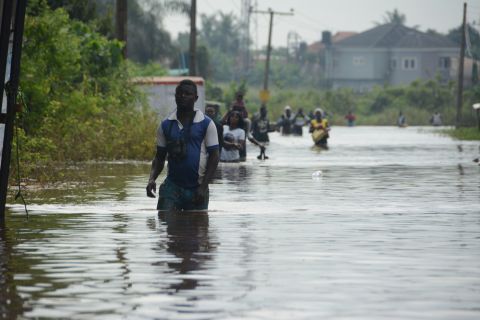 Floods kill 9 killed in South Africa
