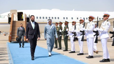أول زيارة خليجية للرئيس الشرع بعد رفع العقوبات عن سوريا