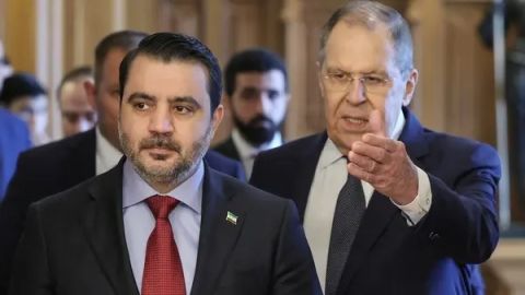 قائد إسرائيلي سابق يعترف بقرب 