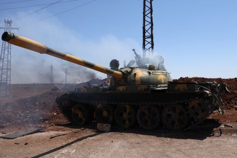  Israeli forces strike Syrian tanks amid clashes in Suwayda