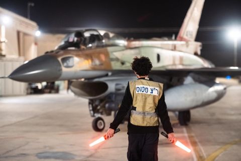 Houthis strike Israel with 2 missiles after attack on Hodeidah