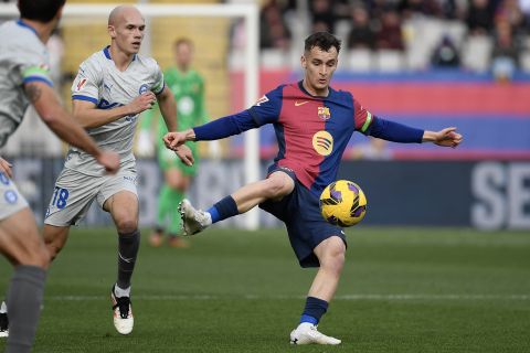 باير ليفركوزن يُقدم 30 مليون يورو لضم نجم برشلونة مارك كاسادو