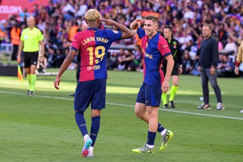 مانشستر سيتي يُجهّز عرضًا ضخمًا لضم فيرمين لوبيز من برشلونة