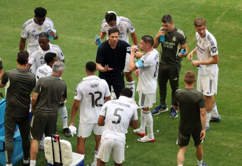 ريال مدريد يفتح باب الرحيل: 3 نجوم على قائمة البيع هذا الصيف