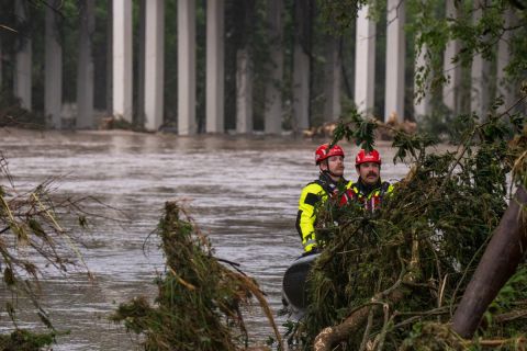Texas floods death toll rises to 50